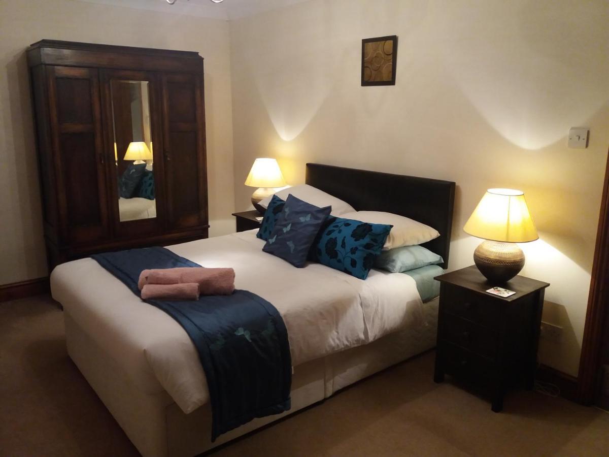 Woodpeckers Cottage B&B Pett エクステリア 写真