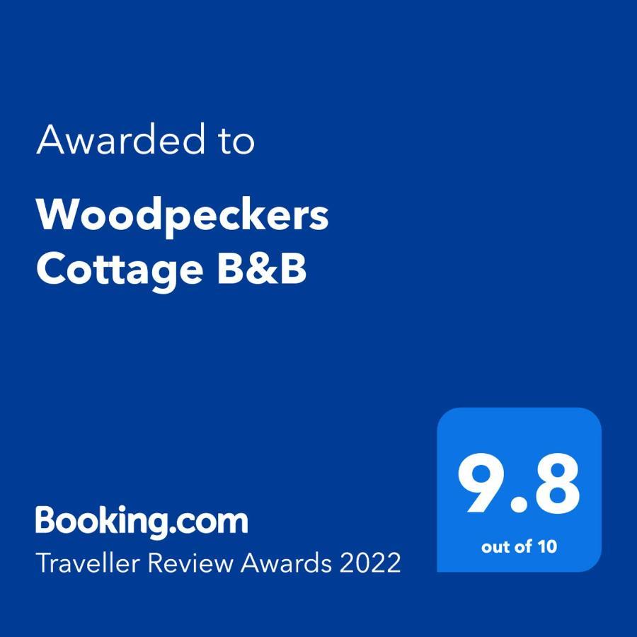 Woodpeckers Cottage B&B Pett エクステリア 写真